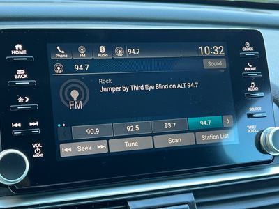 2019 Honda Accord - Photo 18