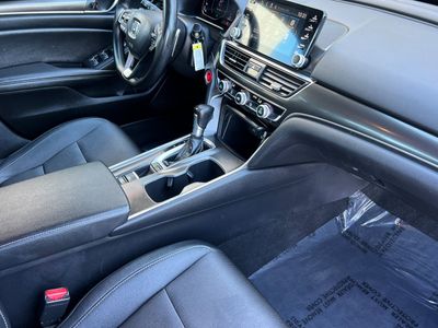 2019 Honda Accord - Photo 15