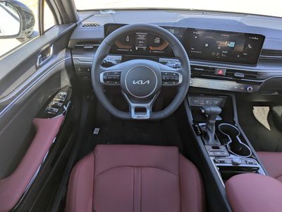 2026 Kia K5 - Photo 18