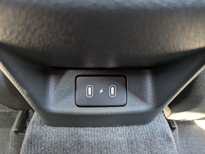 2026 Kia K5 - Photo 16