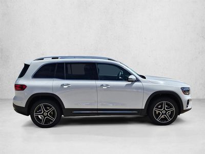 2026 Mercedes-Benz GLB 250 - Photo 2