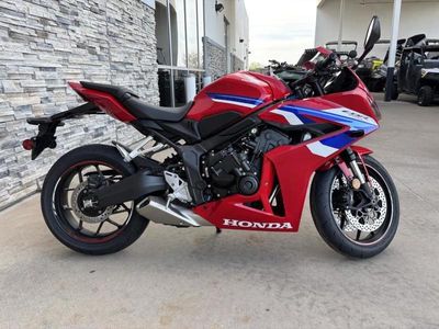 2025 Honda CBR650RAR — engine compartment view