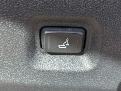 2024 Toyota Tacoma - Photo 12