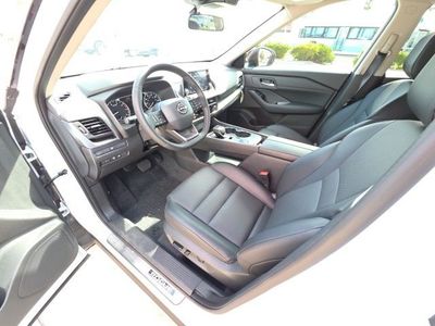 2026 Nissan Rogue — photo 12 view
