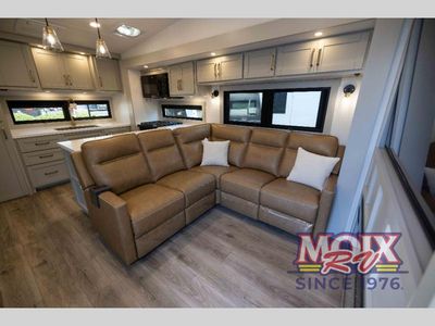 2026 Brinkley Model Z - Photo 16