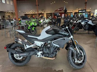 2026 CFMOTO 800NK — front three-quarter view
