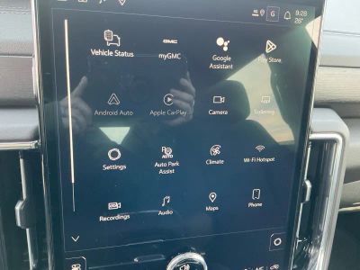2026 GMC Yukon - Photo 12