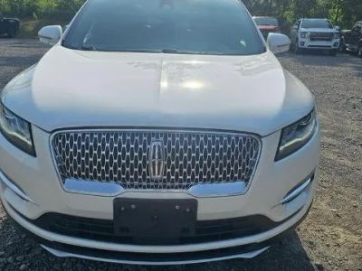 2019 Lincoln MKC — side profile view