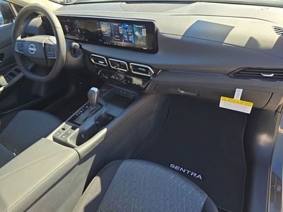 2026 Nissan Sentra — photo 10 view