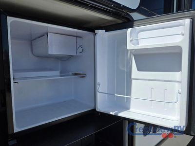 2024 Keystone RV Cougar Half-Ton - Photo 12