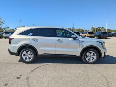 2026 Kia Sorento — photo 24 view