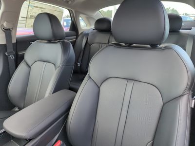 2026 Kia K5 - Photo 23
