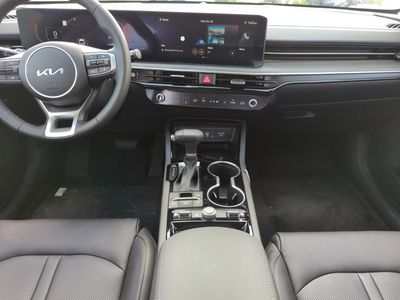 2026 Kia K5 - Photo 16