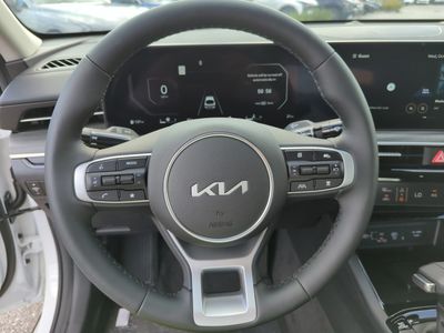 2026 Kia K5 - Photo 32