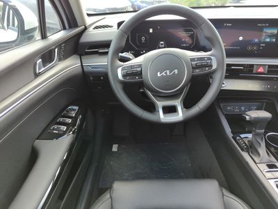 2026 Kia K5 - Photo 15