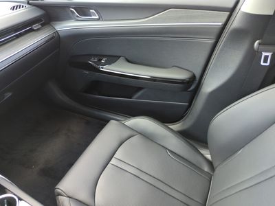 2026 Kia K5 - Photo 17