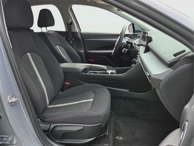 2025 Hyundai Sonata - Photo 15