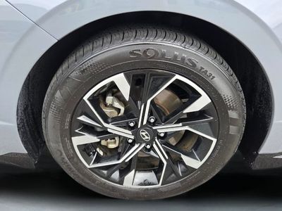 2025 Hyundai Sonata - Photo 19