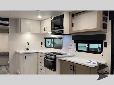 2026 Jayco Jay Flight SLX - Photo 3