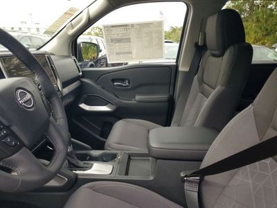 2026 Nissan Frontier - Photo 8