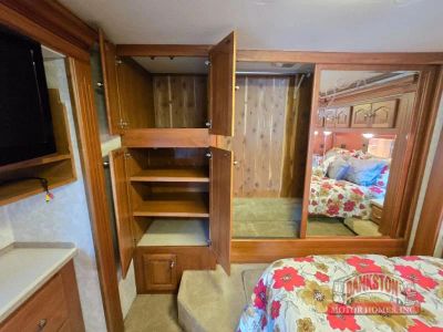 2004 Allegro Bus 40 QDP — photo 34 view