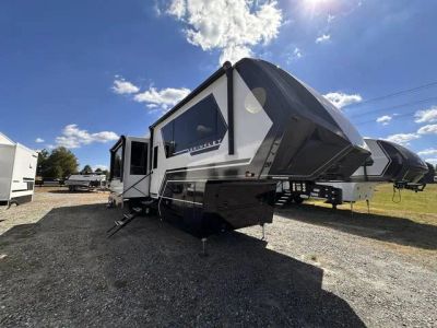 2026 Brinkley Model G 3950 — front three-quarter view