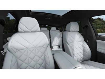 2026 BMW X6 xDrive40i - Photo 11