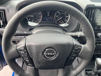 2026 Nissan Frontier — photo 10 view
