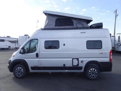 2025 Winnebago SOLIS - Photo 21