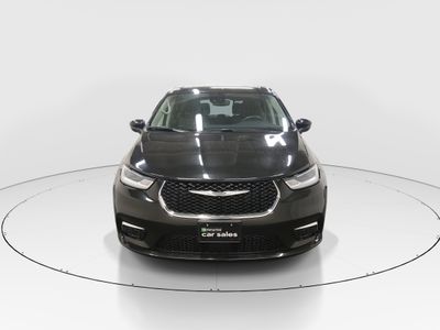 2023 Chrysler Pacifica — side profile view