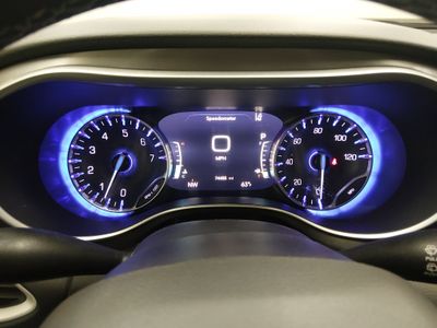 2023 Chrysler Pacifica — photo 14 view