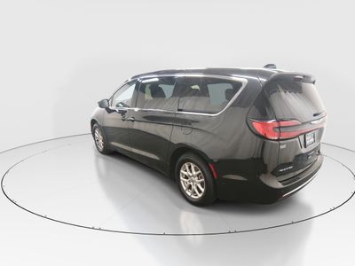 2023 Chrysler Pacifica — detail view
