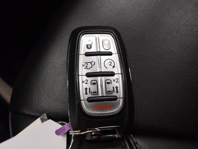 2023 Chrysler Pacifica — photo 15 view