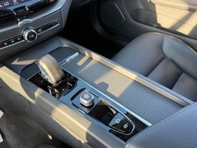 2025 Volvo XC60 - Photo 10