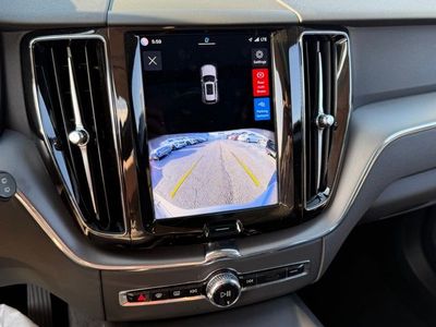 2025 Volvo XC60 - Photo 8