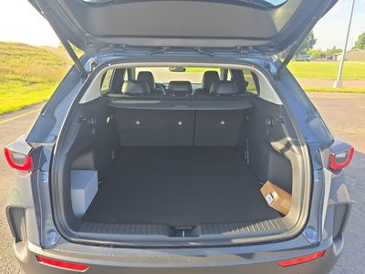 2025 Mazda CX-50 - Photo 17