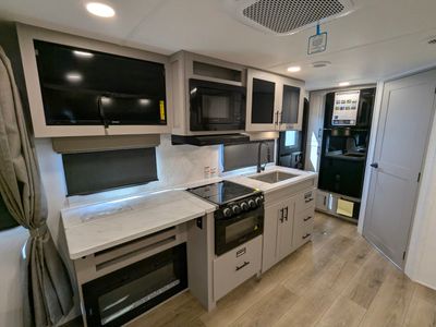 2026 Alliance RV Delta Ultra Lite — photo 12 view