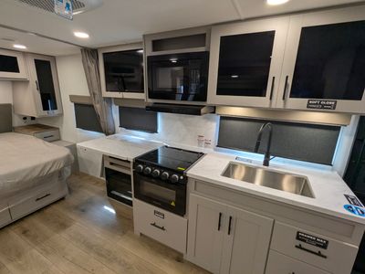 2026 Alliance RV Delta Ultra Lite — photo 10 view