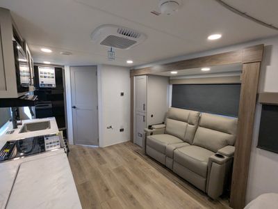 2026 Alliance RV Delta Ultra Lite — photo 14 view