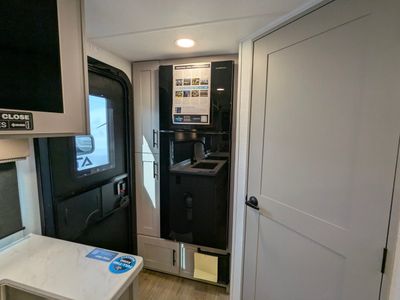 2026 Alliance RV Delta Ultra Lite — photo 17 view