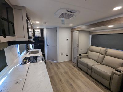 2026 Alliance RV Delta Ultra Lite — photo 21 view