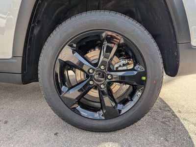 2026 Jeep Grand Cherokee - Photo 6