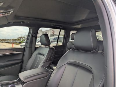 2026 Jeep Grand Cherokee - Photo 11