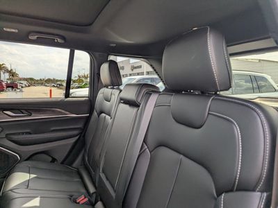 2026 Jeep Grand Cherokee - Photo 7