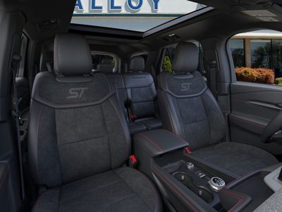 2026 Ford Explorer — photo 25 view