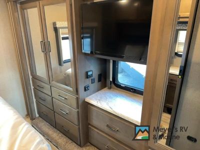 2021 Thor Motor Coach Freedom Traveler — photo 22 view