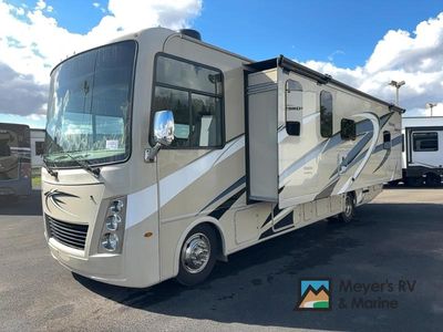 2021 Thor Motor Coach Freedom Traveler — interior view