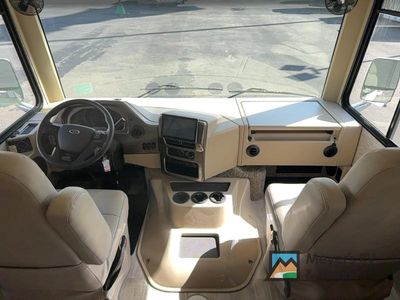 2021 Thor Motor Coach Freedom Traveler — photo 10 view
