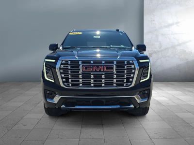 2025 GMC Yukon - Photo 2