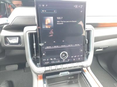 2025 GMC Yukon - Photo 11